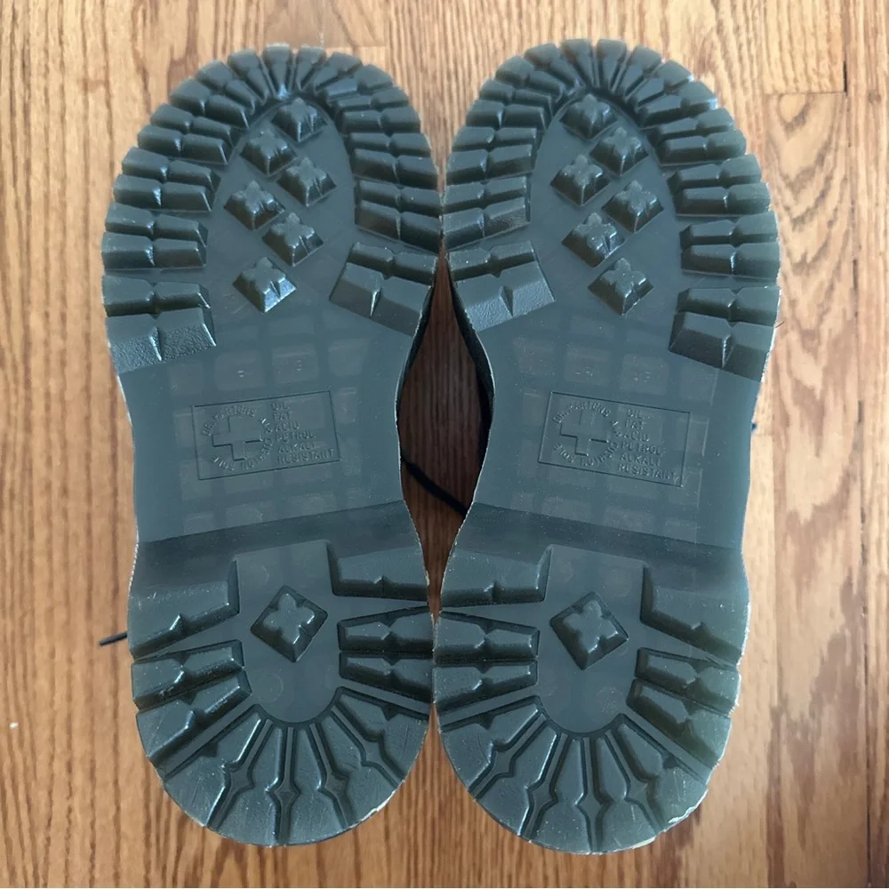 8053 Leather Platform Casual Shoes - Women’s Size 10 (Like New/Rarely Worn) - Picture 12 of 12